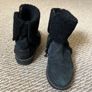 Fendi boots